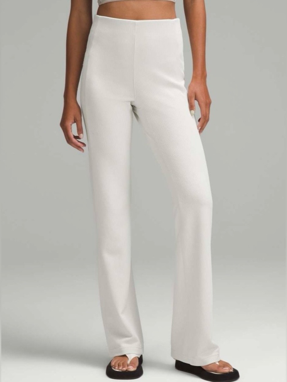 Lululemon Ribbed Softstreme Flared Pant 
Bone size 10